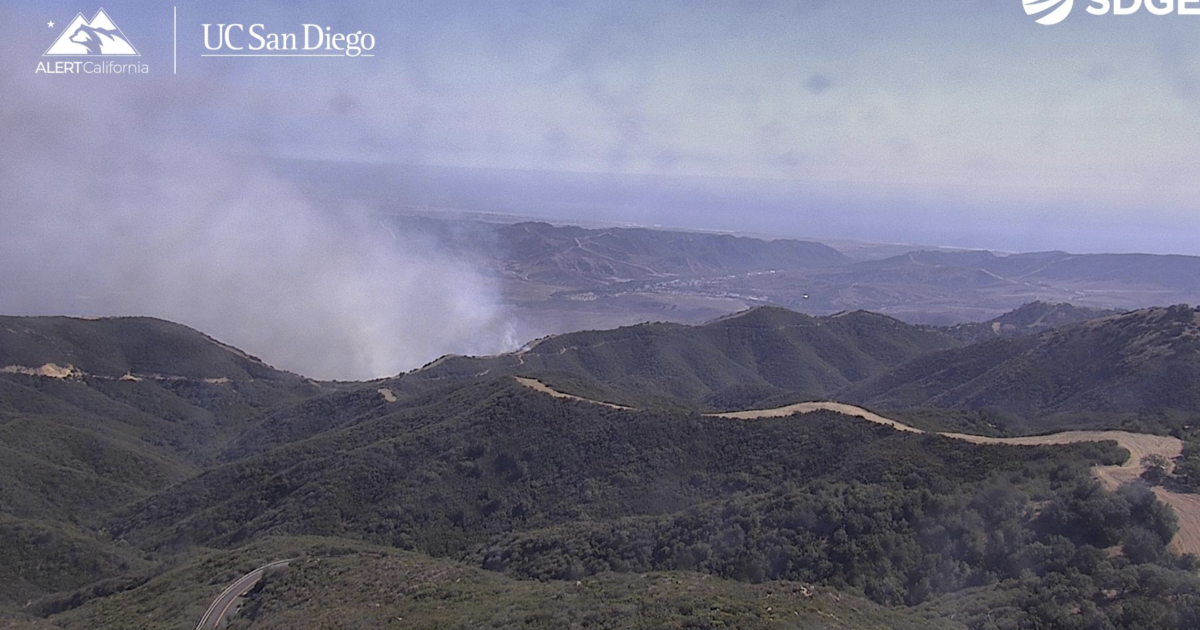 Fire ignites near Camp Pendleton, grows to 500 acres