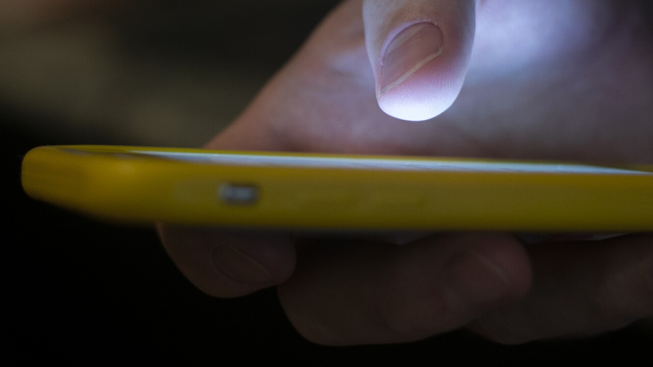 AT&T customers hit with outage leaving some unable to make calls