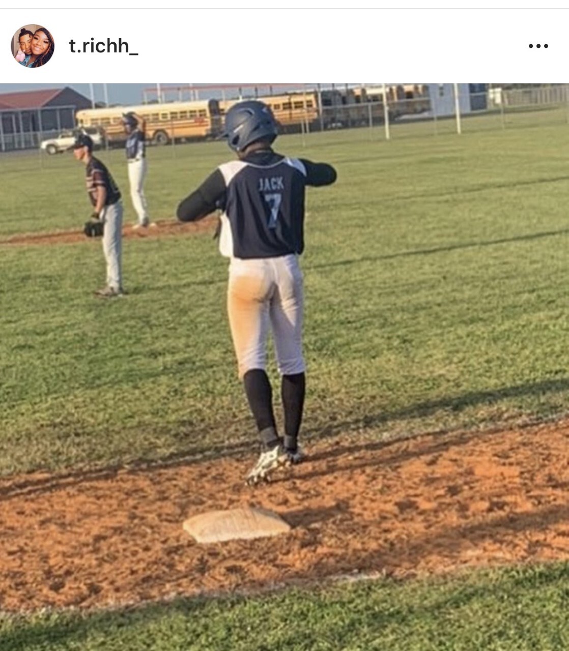 Deontre519pic2.jpg