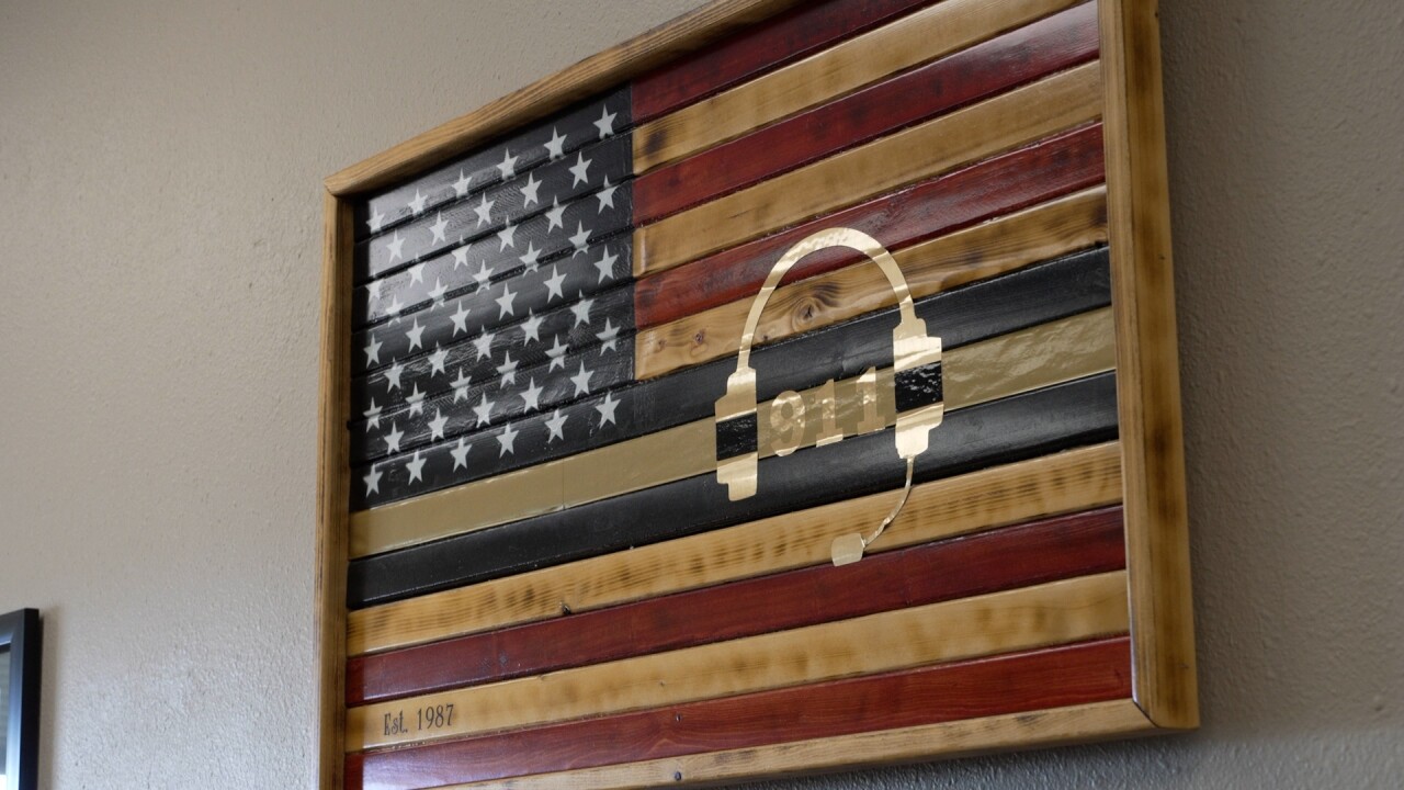 911 center flag