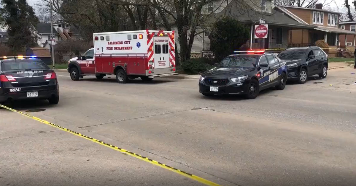 Intersection shooting leaves one man dead Sunday