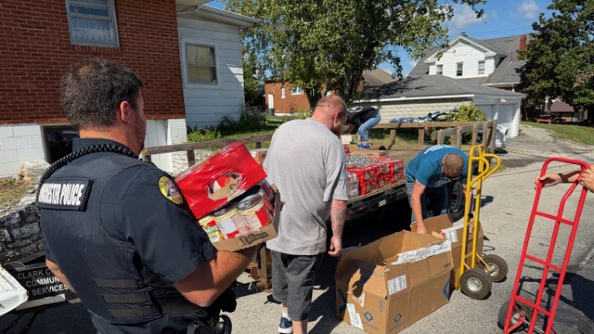 ‘It really shows the community cares’: Winchester residents donate food for hungry kids