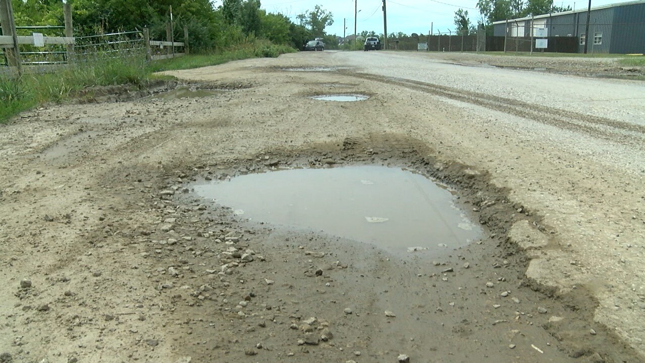 lake road pothole 2.jpg