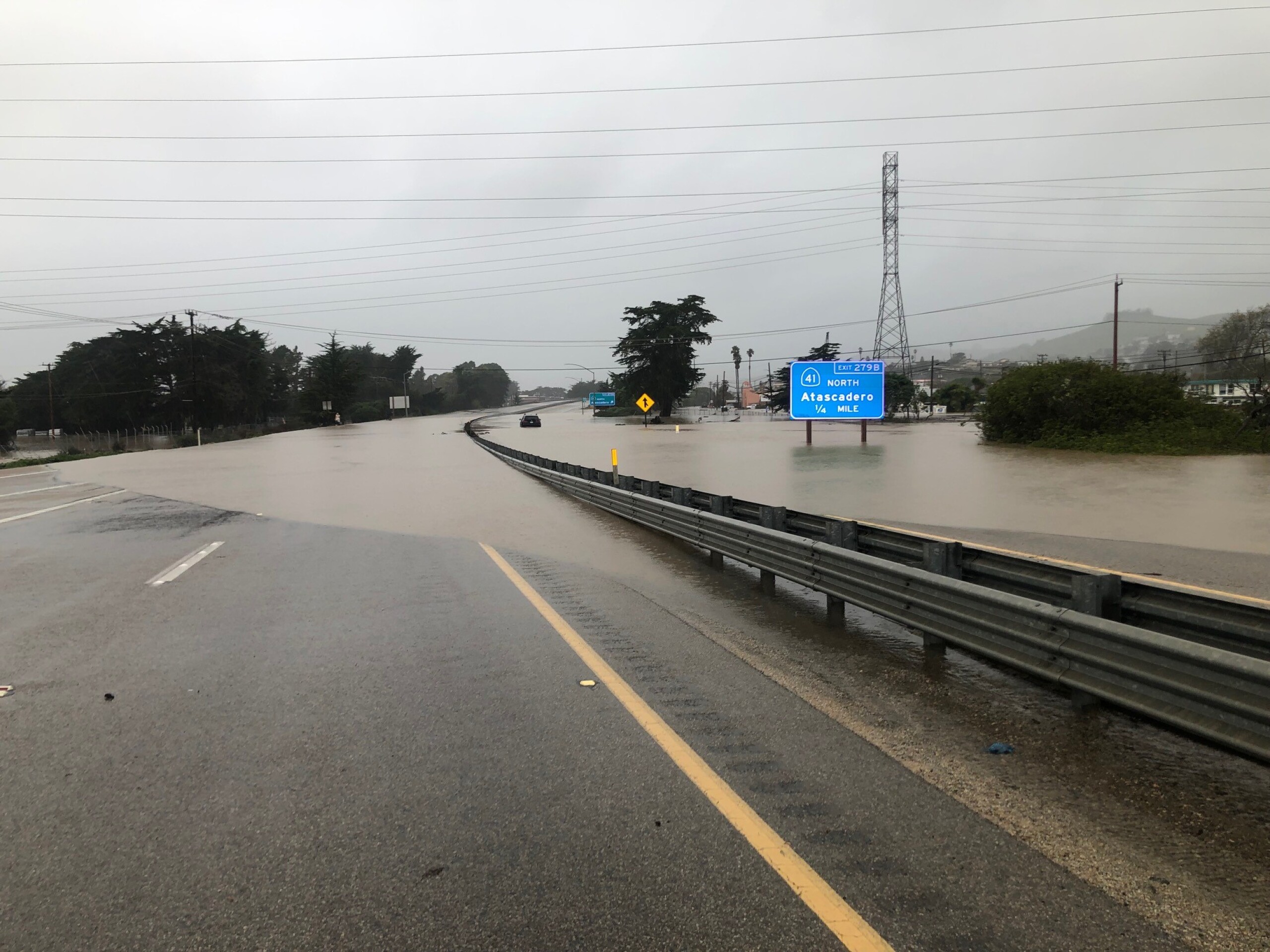 Cleanup work underway in Morro Bay following storm