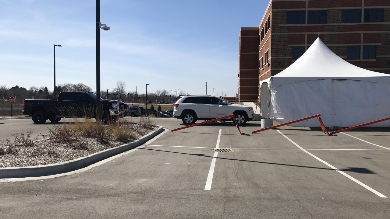 coronavirus testing drive-thru.jpg