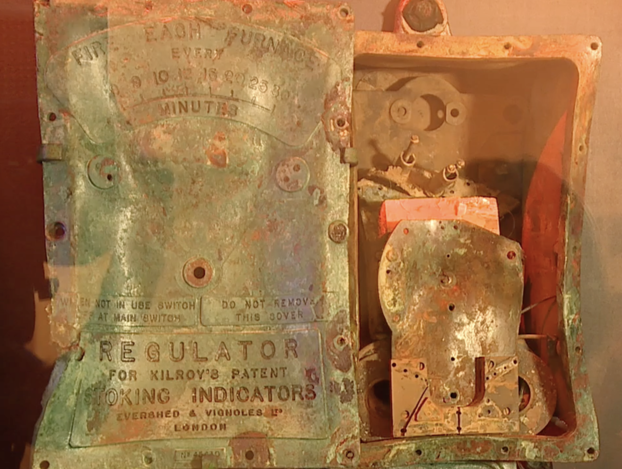 Titanic stoking regulator