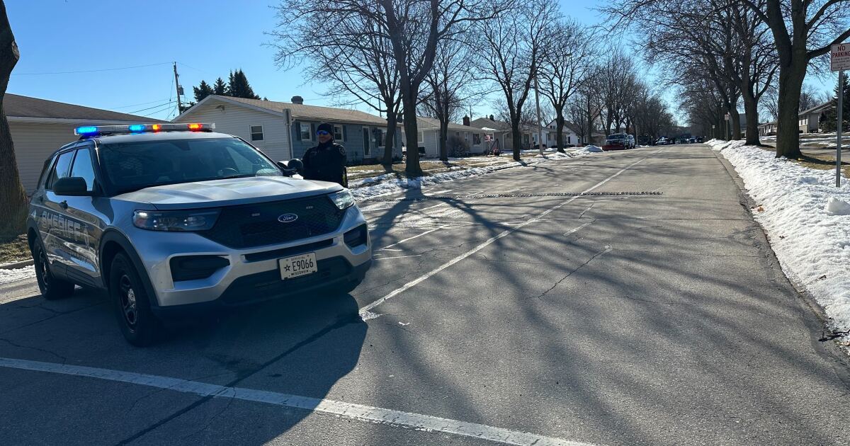 UPDATE Police presence in Combined Locks over, neighborhood street reopen