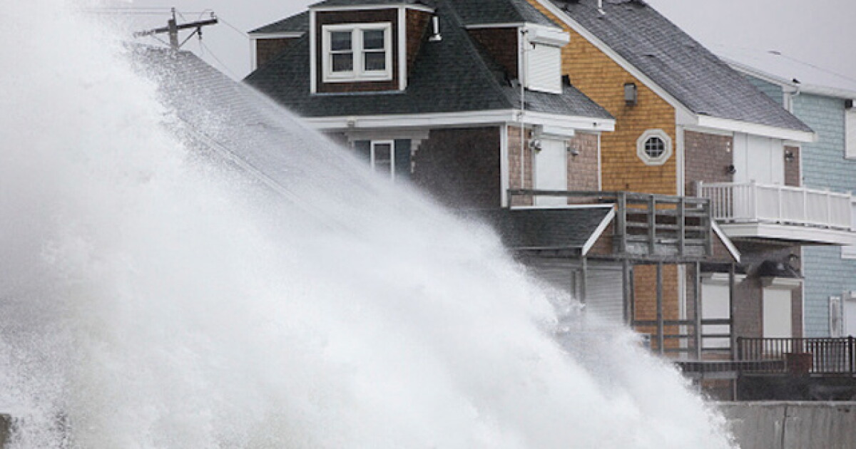 EXPLAINER: Arctic blast sweeps US, causes bomb cyclone