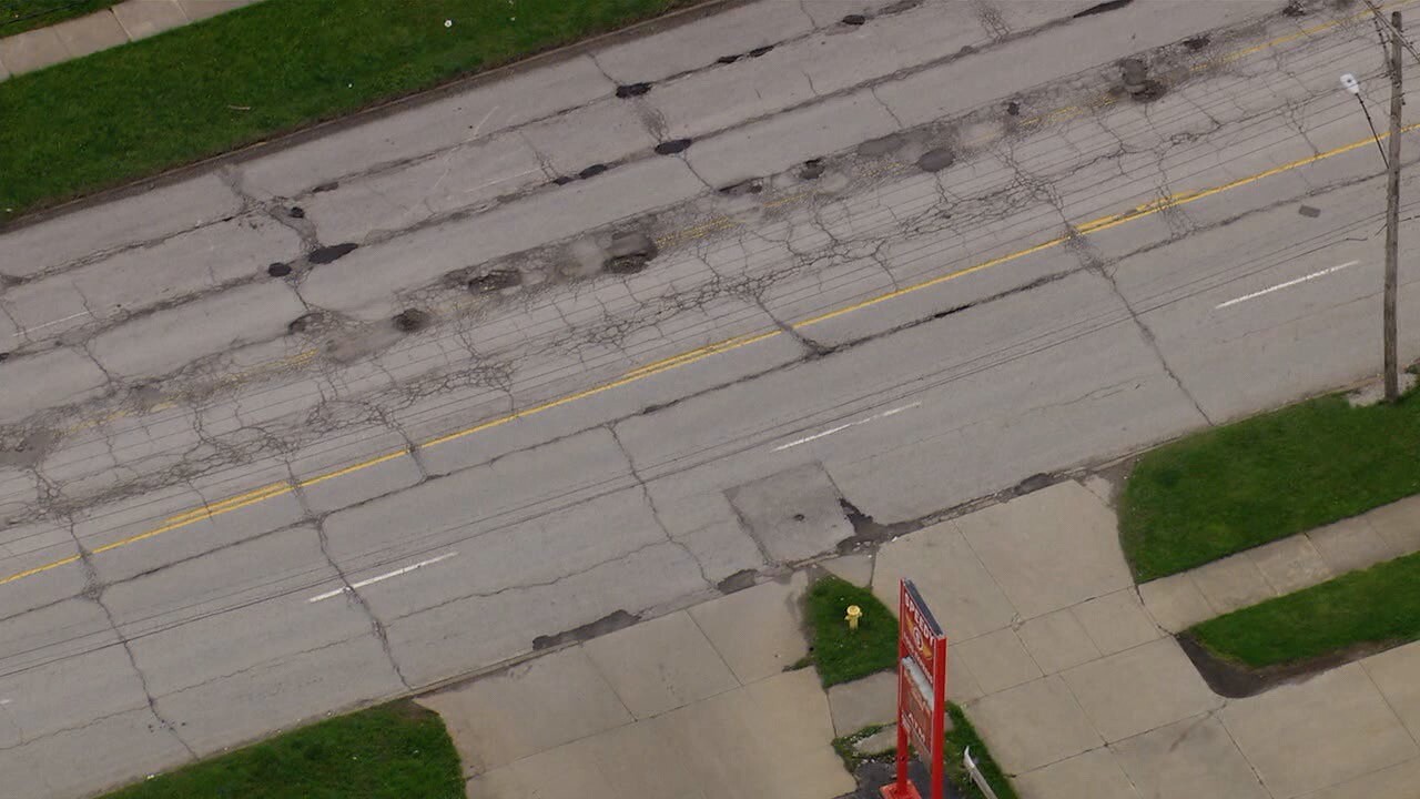 brookpark road potholes 2.jpg