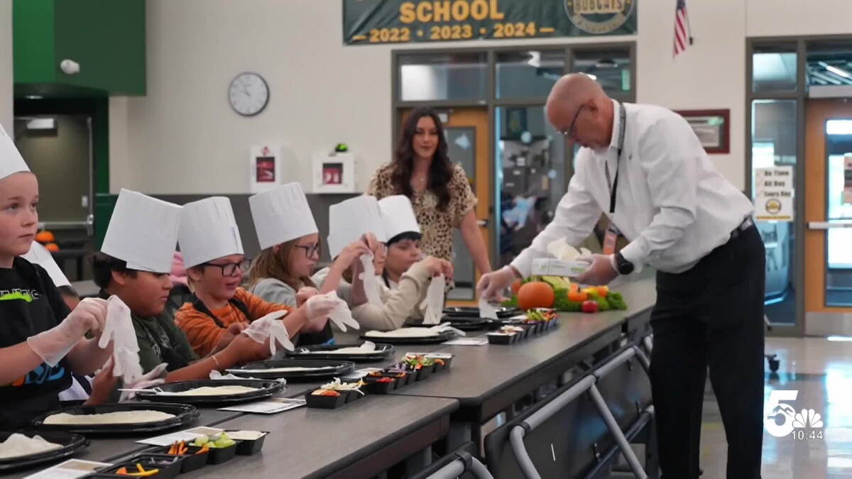 Pueblo students work with local foods for Farm to School Month