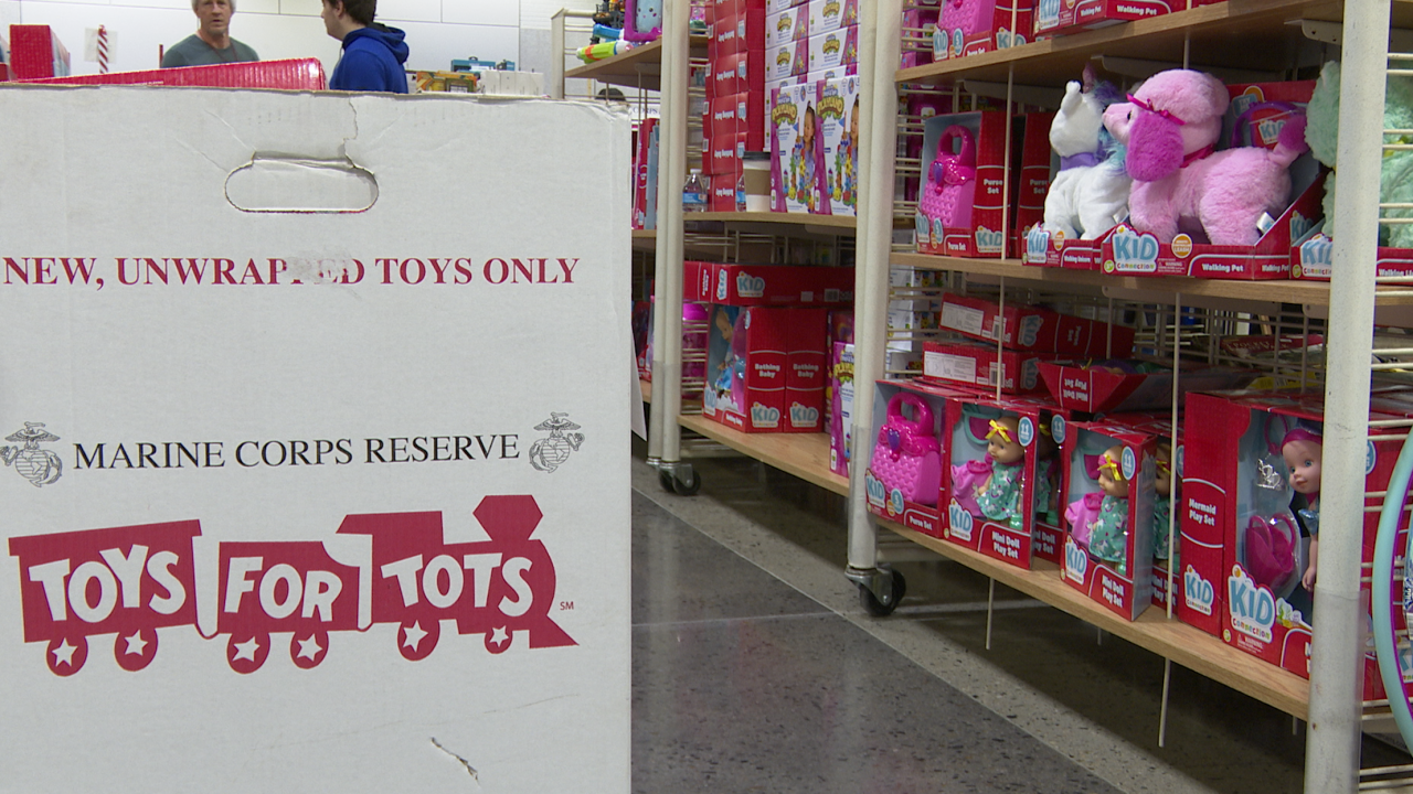 Helena Toys For Tots Distributes Toys To Hundreds Of Families Helena Toys For Tots Distributes Toys To Hundreds Of Families