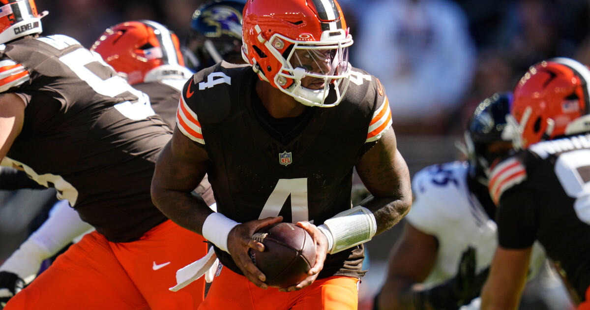 Tennessee Titans Face Browns And Resurgent Quarterback