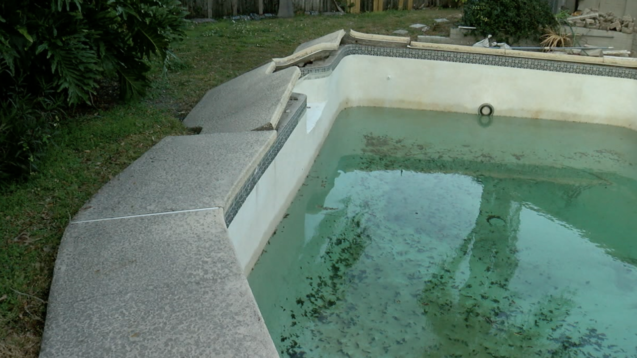 Tampa family’s pool pops out of the ground after hiring unlicensed pool contractor Tampa family’s pool pops out of the ground after hiring unlicensed pool contractor