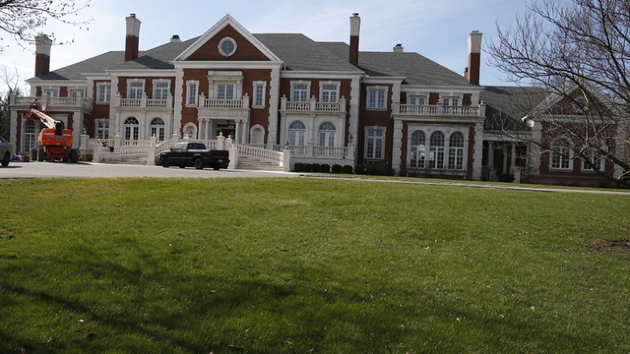 Home Tour This 1m Makeover Of An Indian Hill Home Reads Like A Hollywood Script