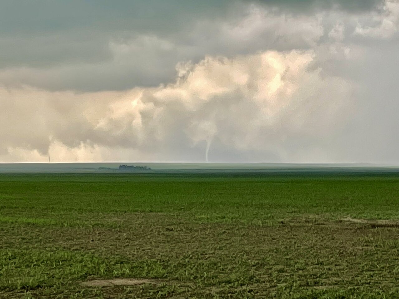 Tornado near sterling_Dakota McGee