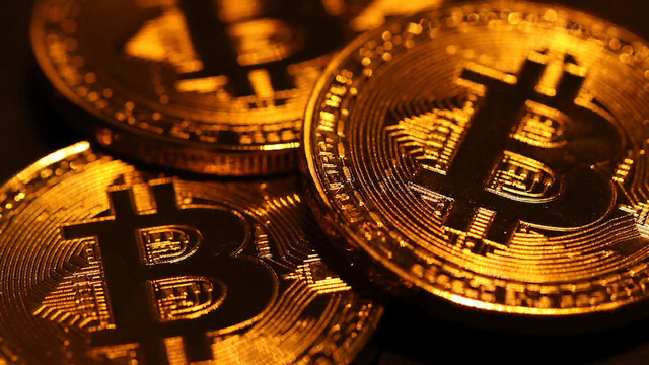 Bitcoin mania: What the big names of finance are saying