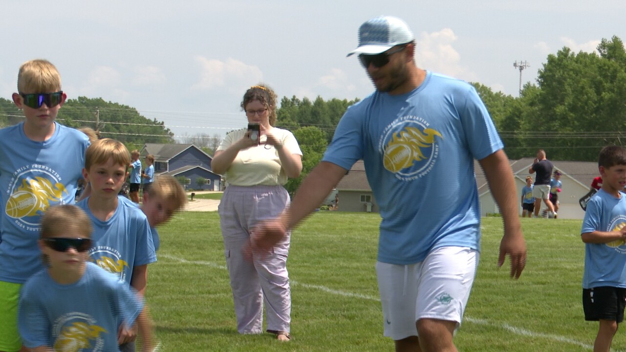 'This is a special place': Miami Dolphins fullback Alec Ingold hosts 3rd annual youth football camp