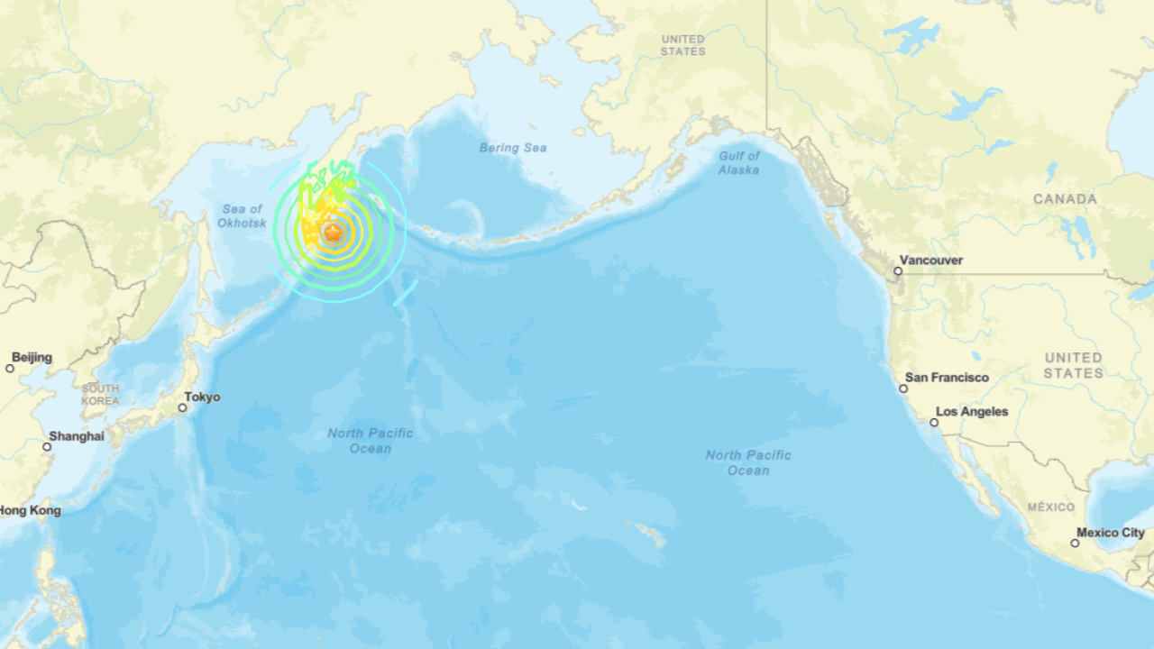 Tsunami alerts issued for Hawaii, US West Coast following earthquake near Russia