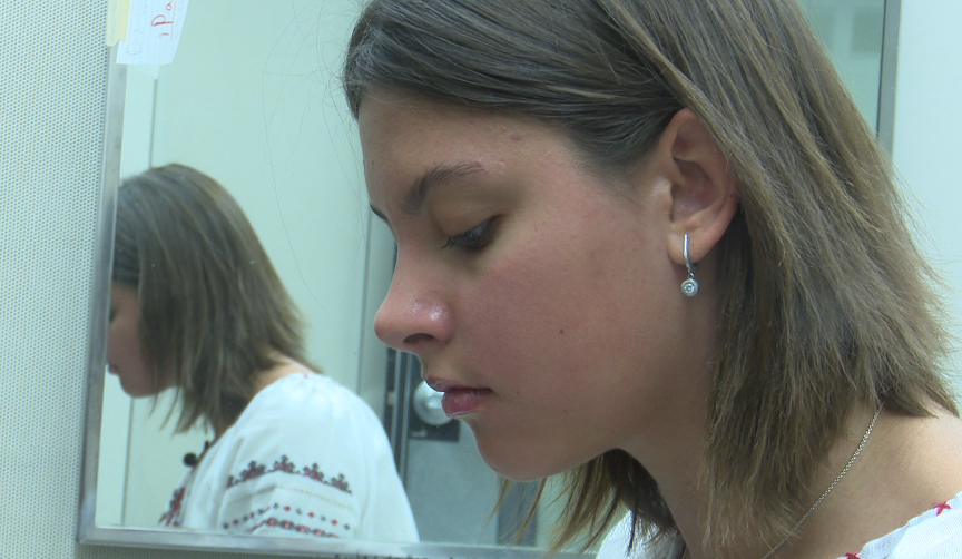 'I just want to speak with my mother': UW-Green Bay exchange student is waiting to hear from her family in Ukraine