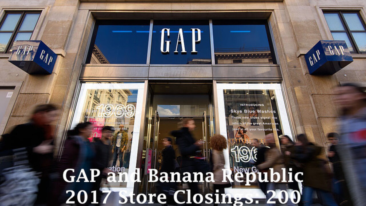 PHOTOS: 18 major retailers closing stores in 2017