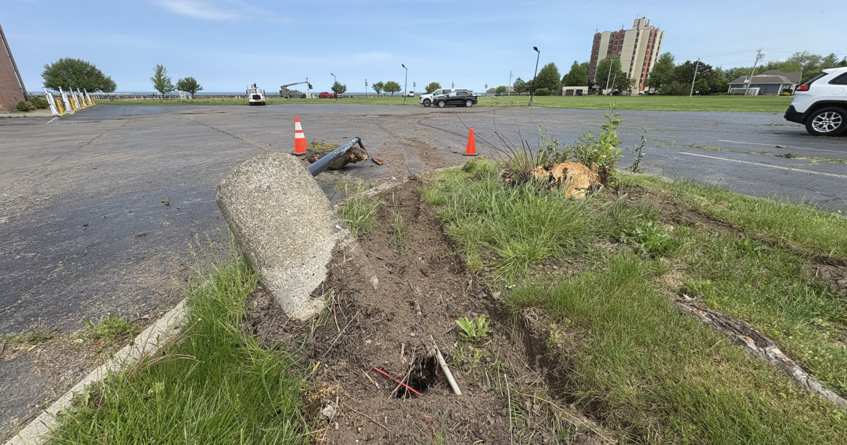 Dunkirk man facing charges after high-speed chase ends in rollover crash