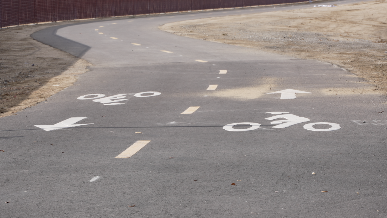 New bike trail along Friant-Kern Canal nears completion, connecting northwest Bakersfield to Kern River trail