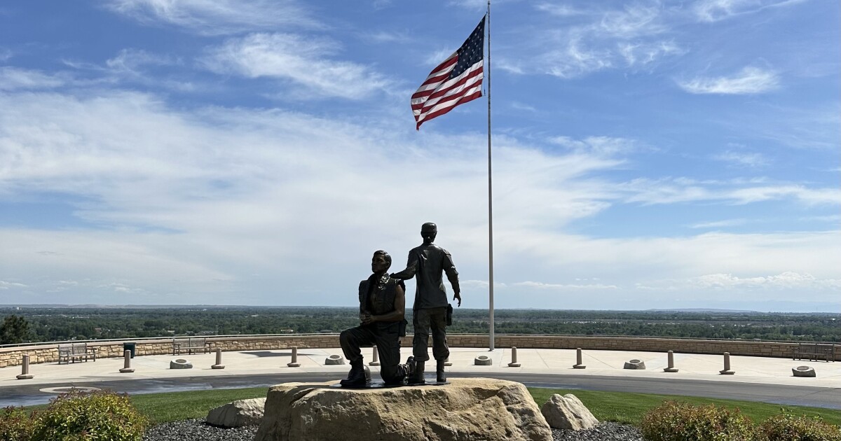 Coins on fallen Veterans' graves, what do they mean?