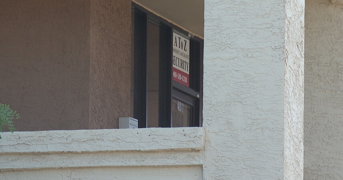 Gilbert businesses open as building repairs continue