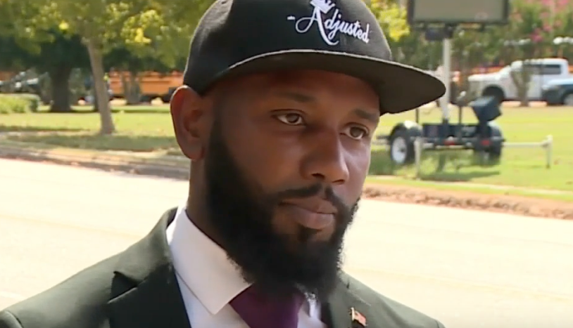 Dominic Holloway Sr.