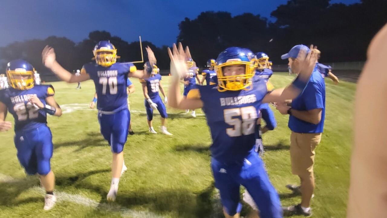 Centreville 28, Schoolcraft 7