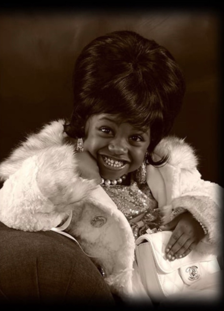Aretha Halloween costume