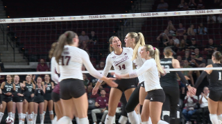 Aggie Volleyball Wins out in Texas A&M Invatational
