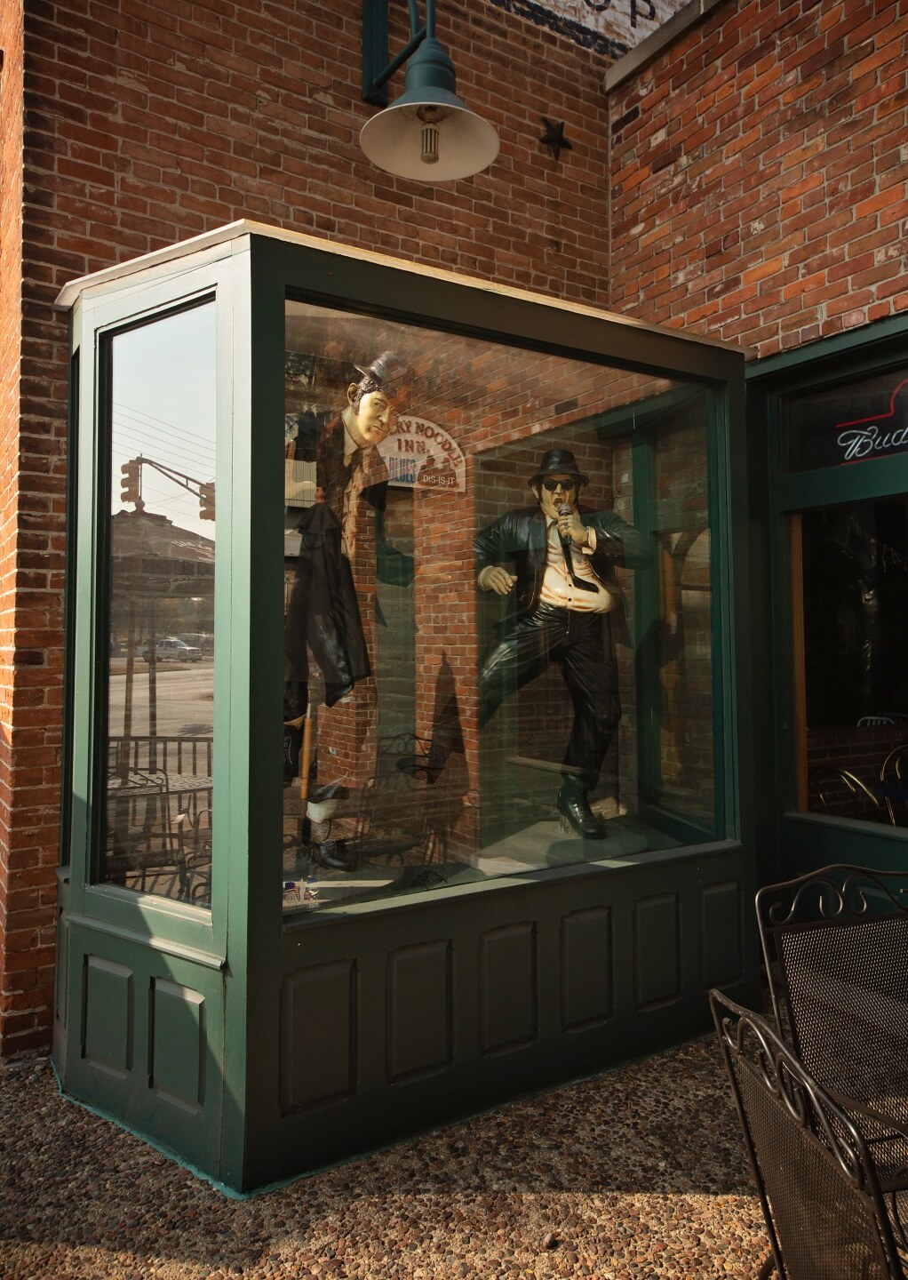 Slippery Noodle Rooms