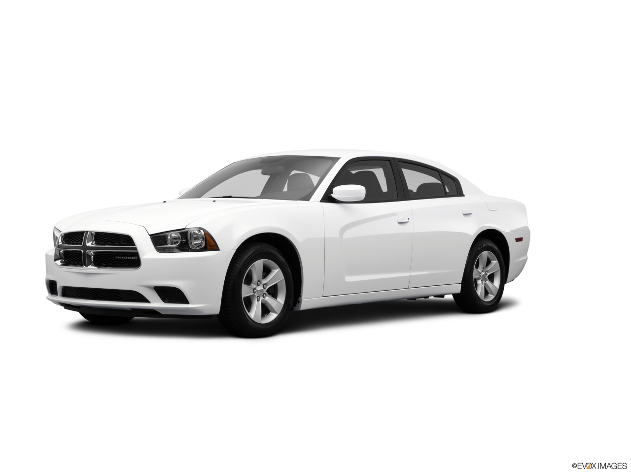 2014-Dodge-Charger-front_9040_032_2400x1800_PWD.png