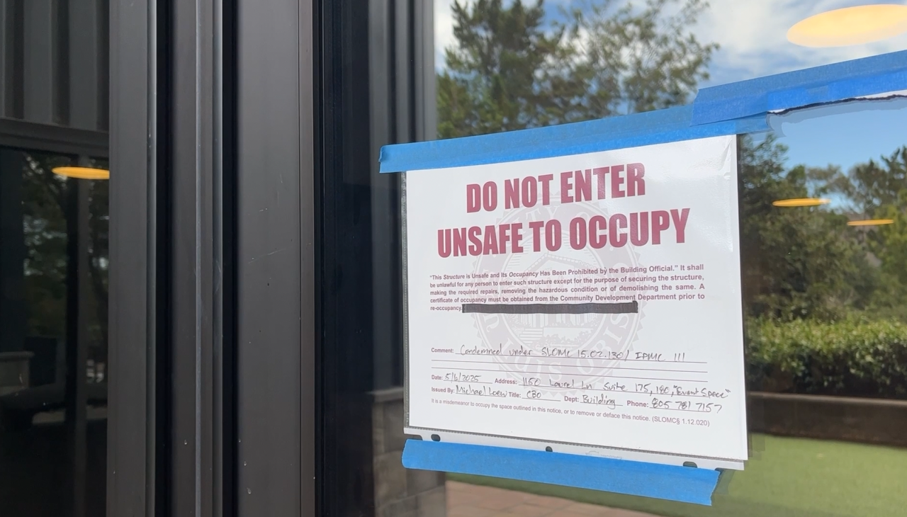 LL Condemned Property Sign at Laurel Lane.png