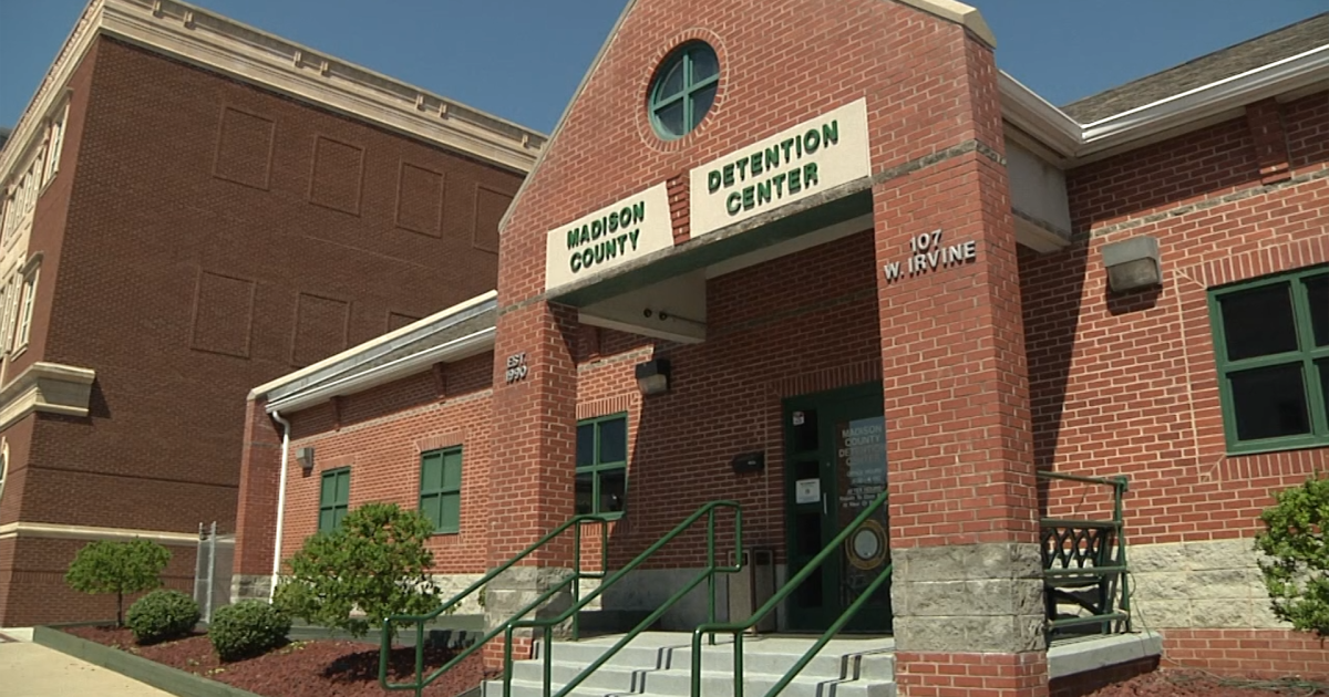 Former Madison County jail captain federally indicted