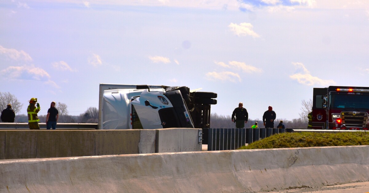 State police responding to tipped semis as high winds move across Indiana