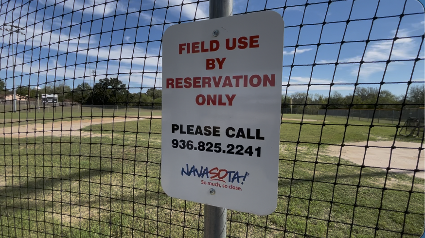 Navasota youth baseball team locked out of Manley Park fields, volunteers question city's involvement