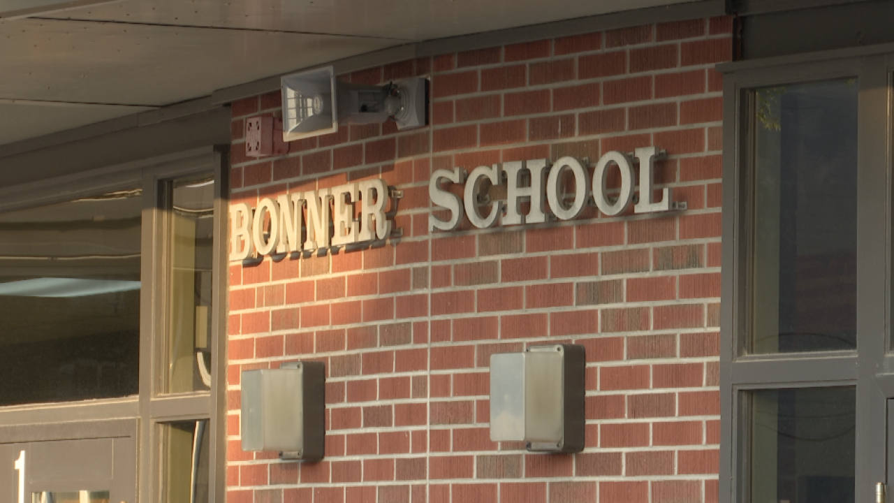 Community meeting for Miller Peak Fire held at Bonner School