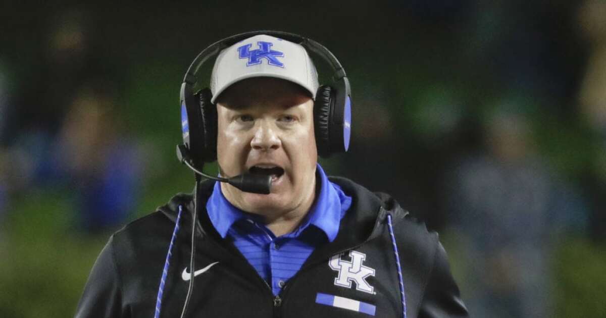 Mark Stoops has agreed to an extension with Kentucky