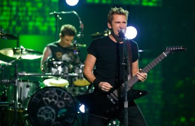 Chad Kroeger, Daniel Adair