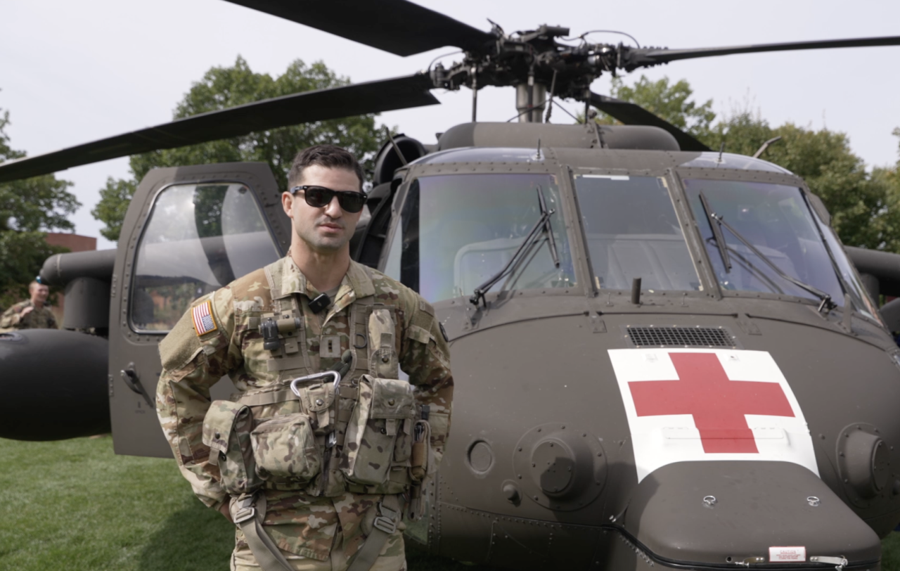 CW2 Noah Sax is the pilot of the UH-60 Blawk Hawk that landed on the Oval.