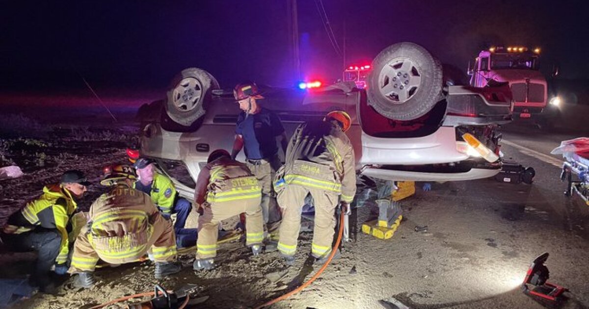 2 injured in rollover crash in Lompoc