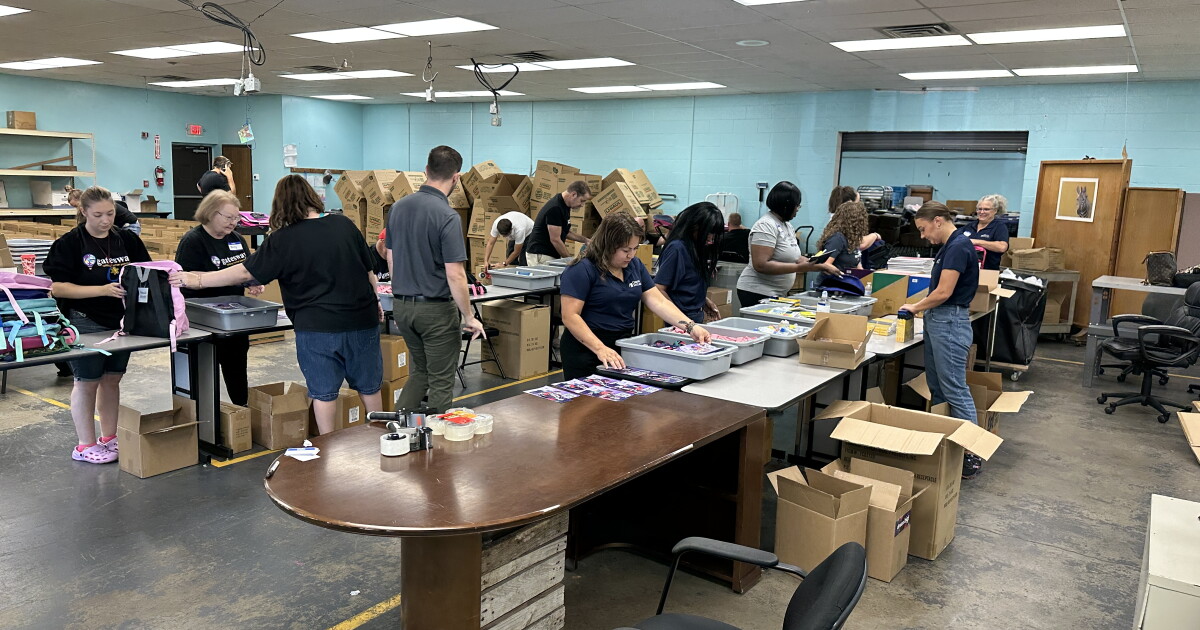 Graves McLain backpack program serves nearly 3,000 students - Vimarsana News