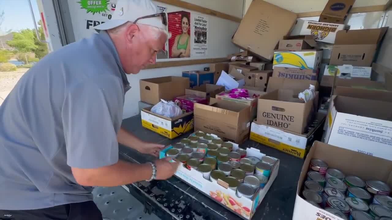 Local farmers market collects donations for TSA workers affected by partial government shutdown