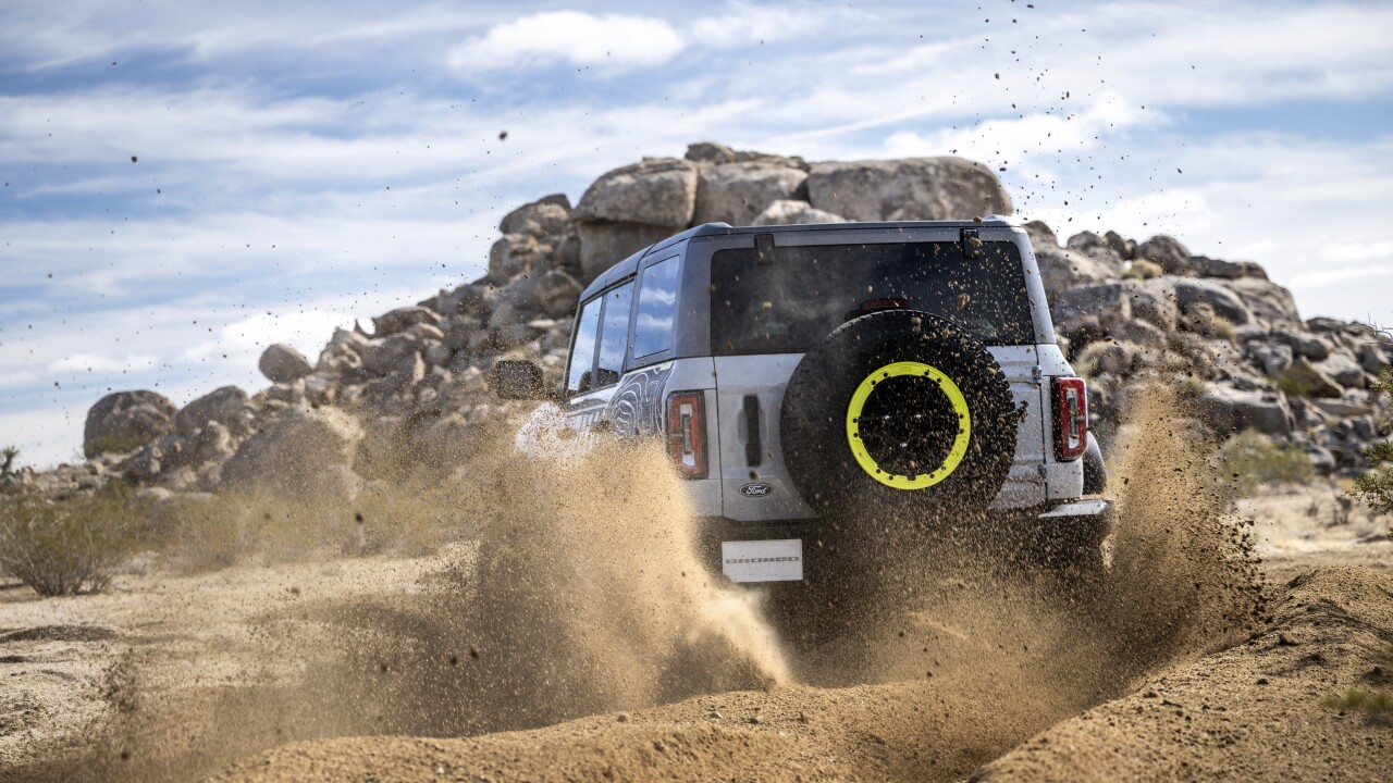 2027 Bronco RTR_15.jpg