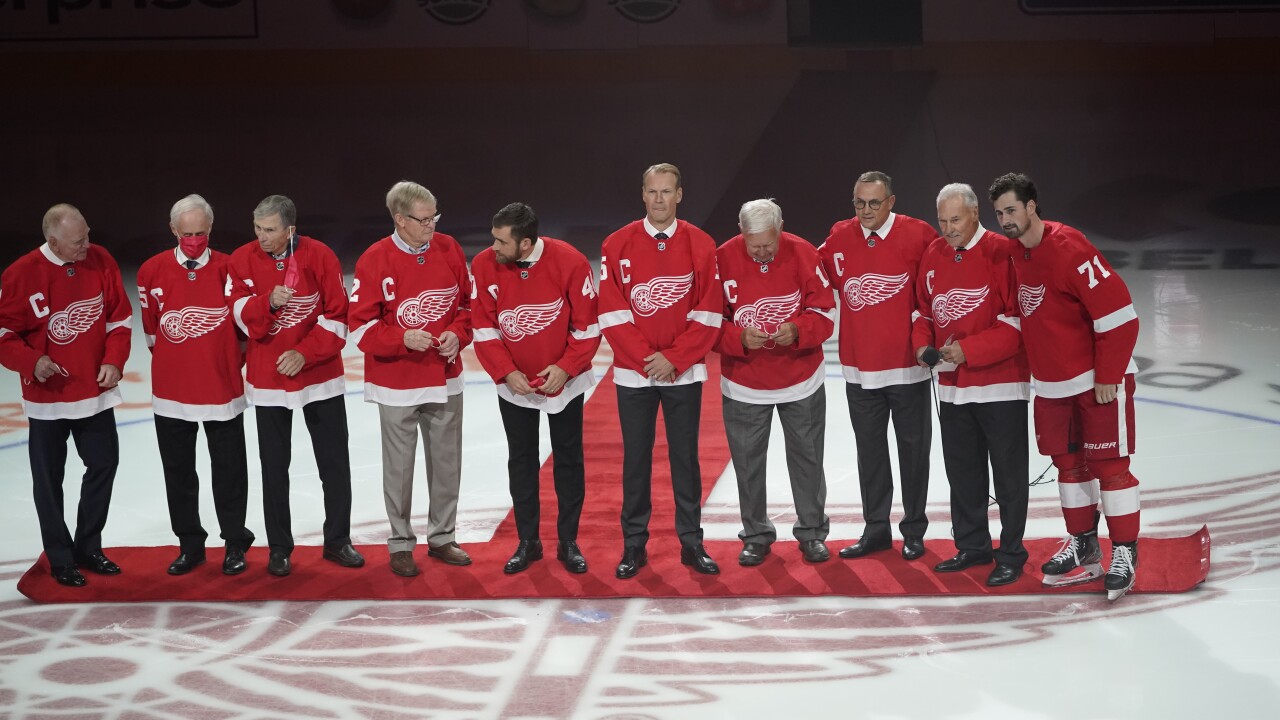 Former Captains Lightning Red Wings Hockey