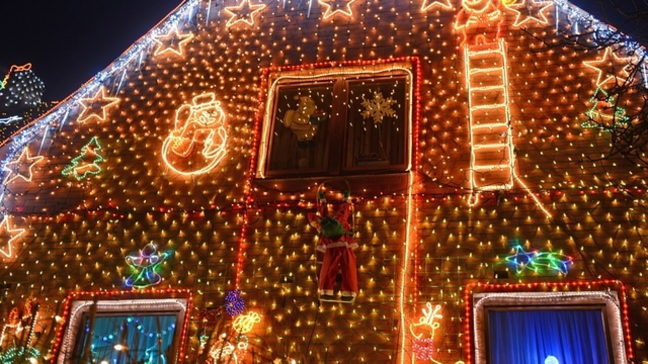 Here S Where You Can Listen To Christmas Music On The Radio