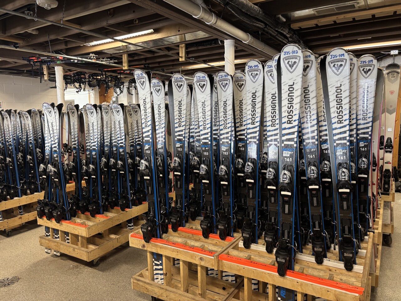 Washington County ski experts share tips for successful season: wool socks, early tickets, and proper instruction