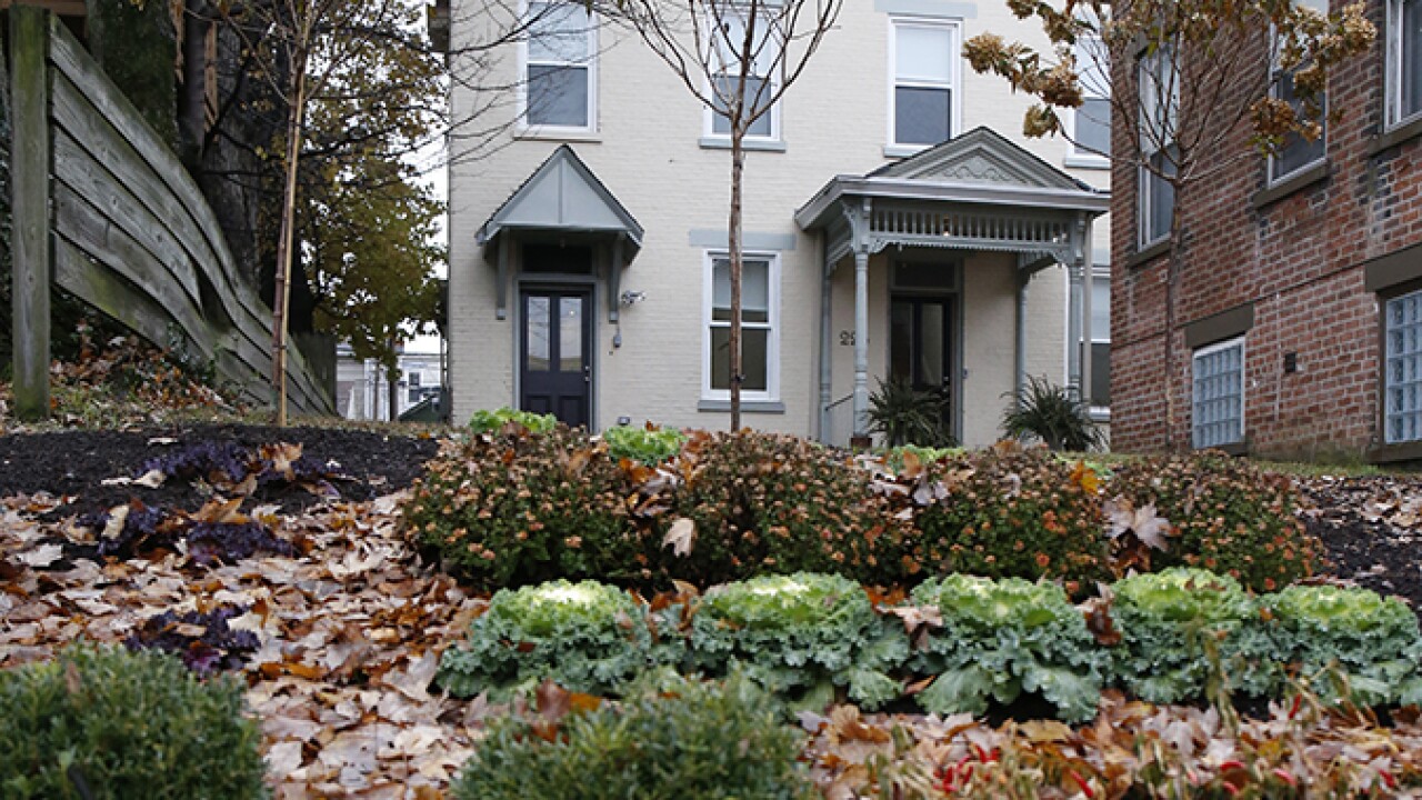 Home Tour Geographer S Ludlow Home Reflects World Travels While